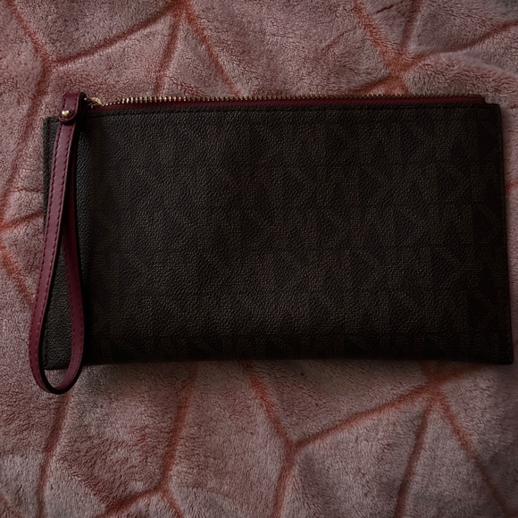 Michael Kors handbag - Picture 3 of 3